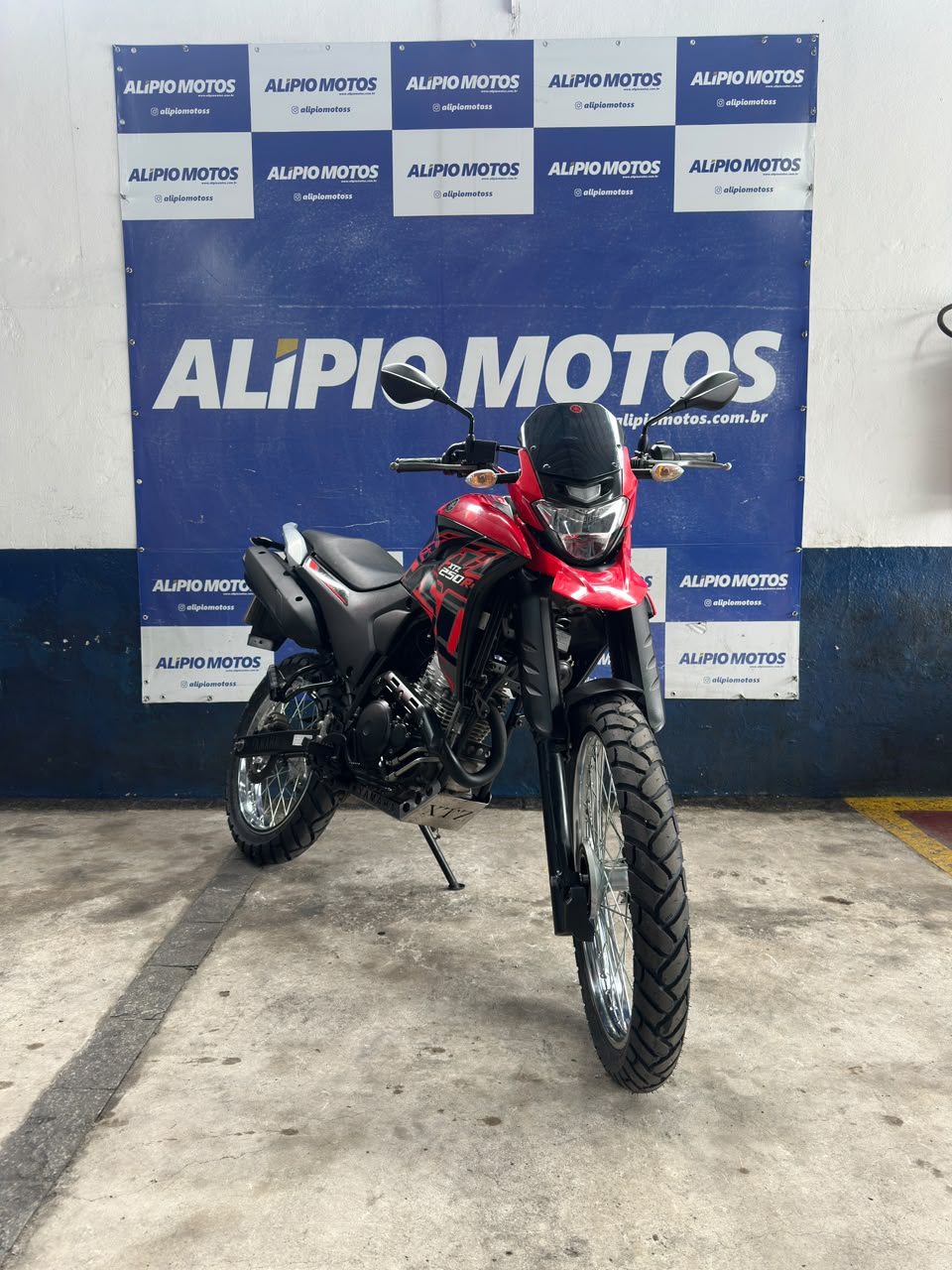 YAMAHA: LANDER 250