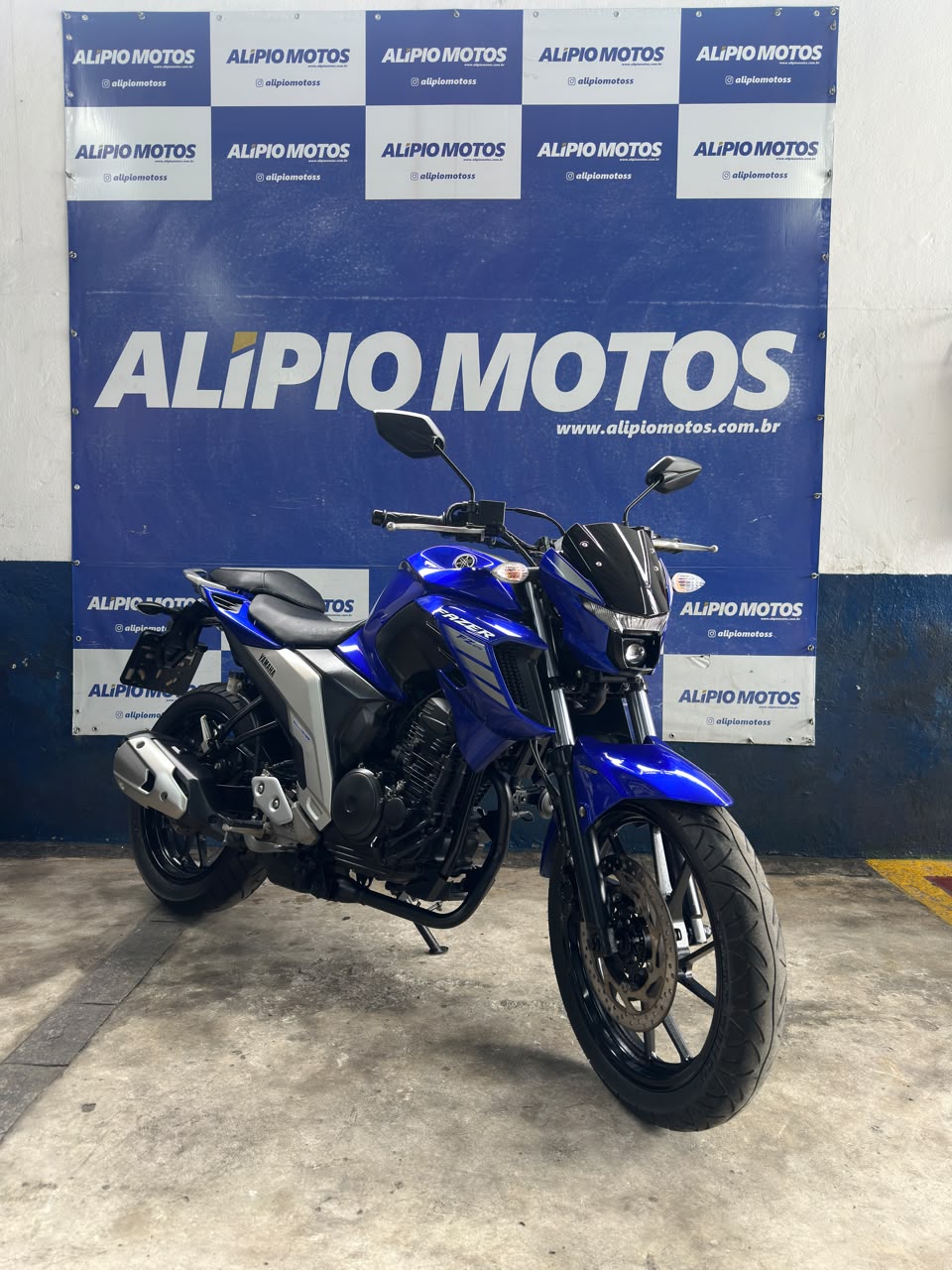 YAMAHA FAZER 250