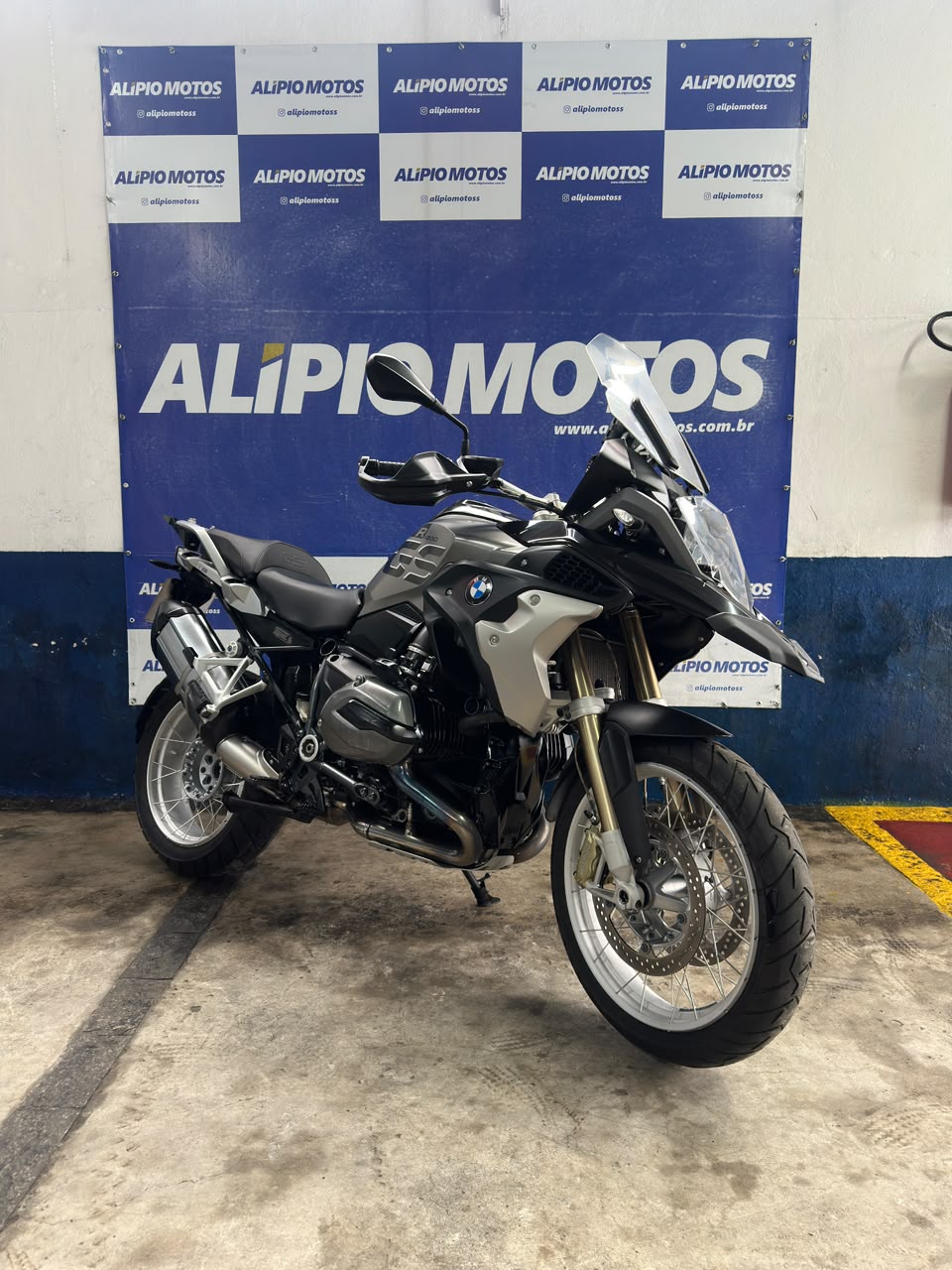 BMW 1200