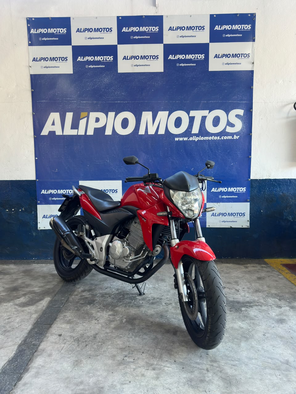 HONDA CB 300